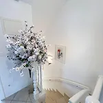 Leyla Og Lejlighed *